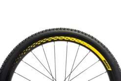 Mavic XA Pro Carbon Tubeless 29" Front Wheel -Mavic WMT12017 PH2 05 scaled