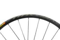 Mavic Crossmax Pro Carbon Tubeless 29" Wheelset -Mavic WMT12262 PH2 06 scaled