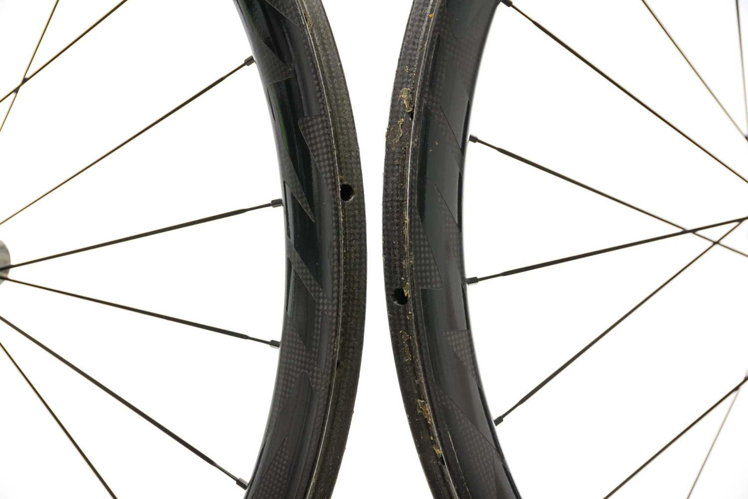 Mavic Cosmic Pro Carbon SL Disc Tubular 700c Wheelset 5 Mavic Cosmic Pro Carbon SL Disc Tubular 700c Wheelset - Image 5