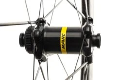Mavic Comete Pro Carbon SL T Disc Tubular 700c Wheelset -Mavic WRD13838 PH2 04 scaled