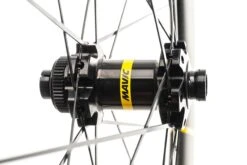 Mavic Comete Pro Disc Carbon Tubeless 700c Front Wheel -Mavic WRD15041 PH2 03 scaled