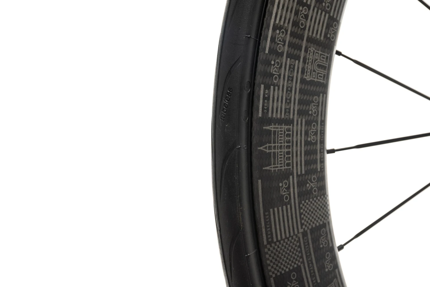 Mavic Comete Pro Carbon UST Tour De France 2019 Edition Carbon Tubeless 700c Rear Wheel 4 Mavic Comete Pro Carbon UST Tour De France 2019 Edition Carbon Tubeless 700c Rear Wheel - Image 4