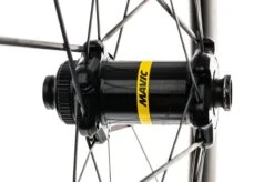 Mavic Comete Pro Carbon SL Disc UST Carbon Tubeless 700c Wheelset -Mavic WRD16235 PH2 04 scaled