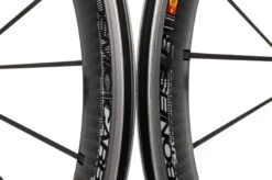 Mavic Cosmic Carbone SLR Carbon/Alloy Clincher 700c Wheelset -Mavic WRD16803 PH3 05 scaled