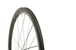 Mavic Cosmic Carbon Clincher 700c Rear Wheel -Mavic WRD17741 PH3 04 scaled