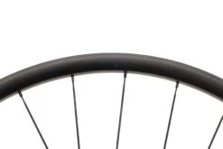 Mavic Allroad Pro Carbon SL Tubeless 700c Front Wheel -Mavic WRD18901 PH3 8 scaled